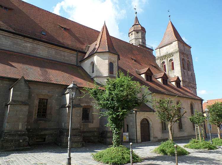 kościół Feuchtwangen ciekawostki atrakcje zabytki