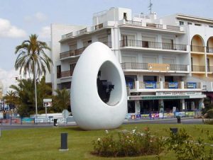 Ibiza pomnik jajko Kolumba