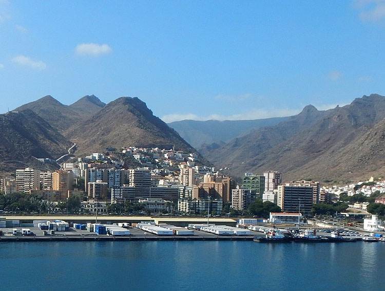 Santa Cruz de Tenerife wyspa Teneryfa ciekawostki atrakcje Wyspy Kanaryjskie