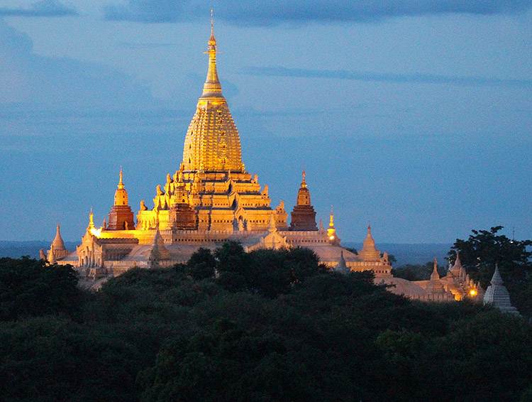 Ananda pagoda w Birmie Mjanma