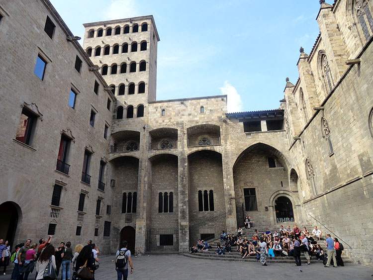 Placa de Rei w Barcelonie Katalonia zabytki atrakcje