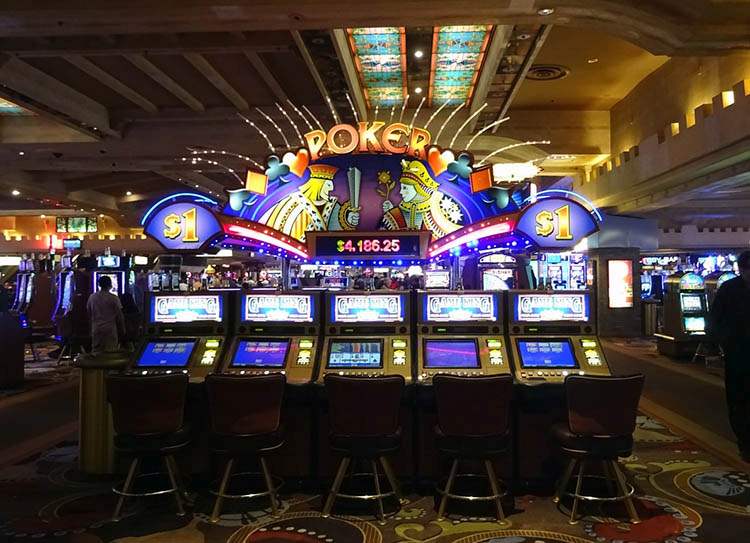 hazardzista kasyno automaty-do-gry hazardziści ciekawostki hazard