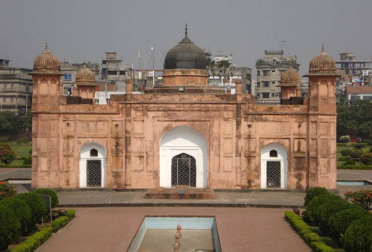 mongolski fort  miasto Dhaka ciekawostki stolica Bangladesz