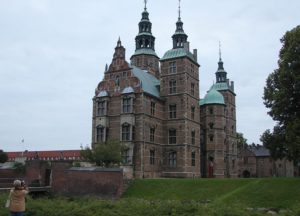 Rosenborg zamek pałac w Kopenhadze atrakcje zabytki Dania