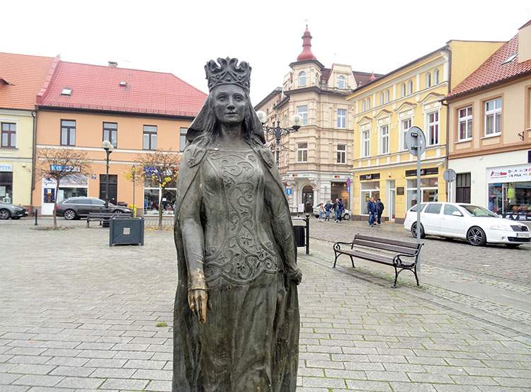królowa Jadwiga patronka Inowrocławia rynek