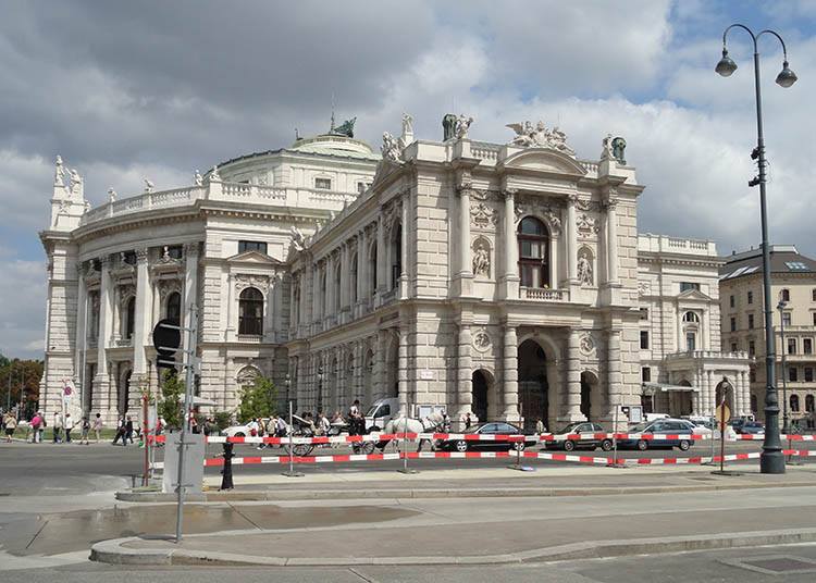 Burgtheater Wiedeń ciekawostki Austria zabytki atrakcje