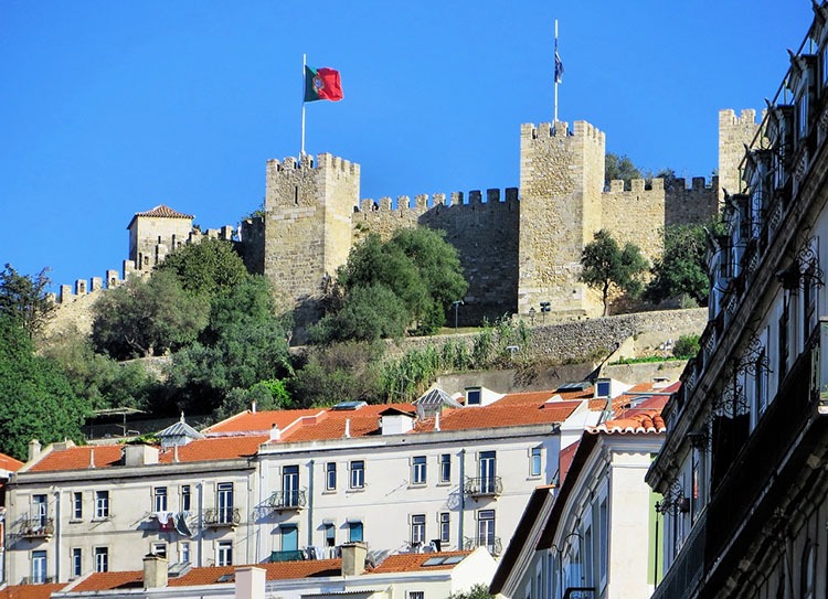 zamek świętego Jerzego Lizbona ciekawostki Portugalia atrakcje zabytki