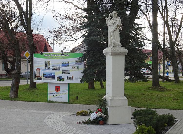Jan Paweł II pomnik figura św. Rocha Kazimierza Wielka ciekawostki atrakcje zabytki