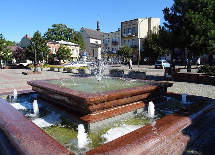 Rynek Wolbrom Ciekawostki Atrakcje Zabytki - Sadurski.com