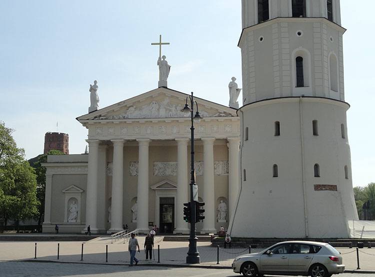 katedra plac katedralny Wilno ciekawostki atrakcje zabytki Litwa