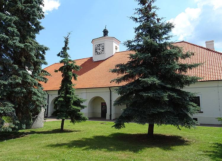 Staszów rynek ciekawostki atrakcje zabytki