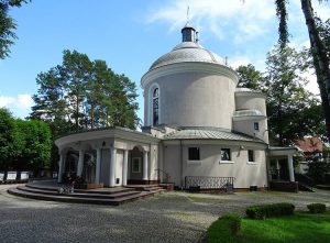 kościół Komorów ciekawostki atrakcje wieś mazowieckie