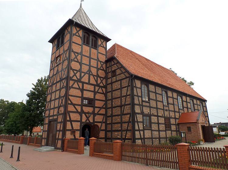 drewniany kościół NMP Wniebowziętej Leszno zabytki atrakcje ciekawostki Wielkopolska