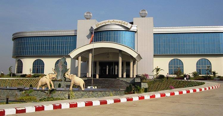 muzeum Naypyitaw Gems Museum Mjanma Birma ciekawostki atrakcje