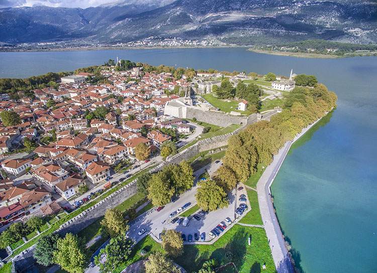 miasto Janina Grecja wakacje atrakcje zabytki