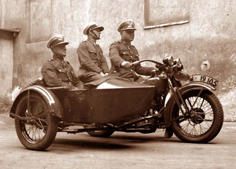 1932 policjanci w motocyklu policja drogowa ciekawostki historia