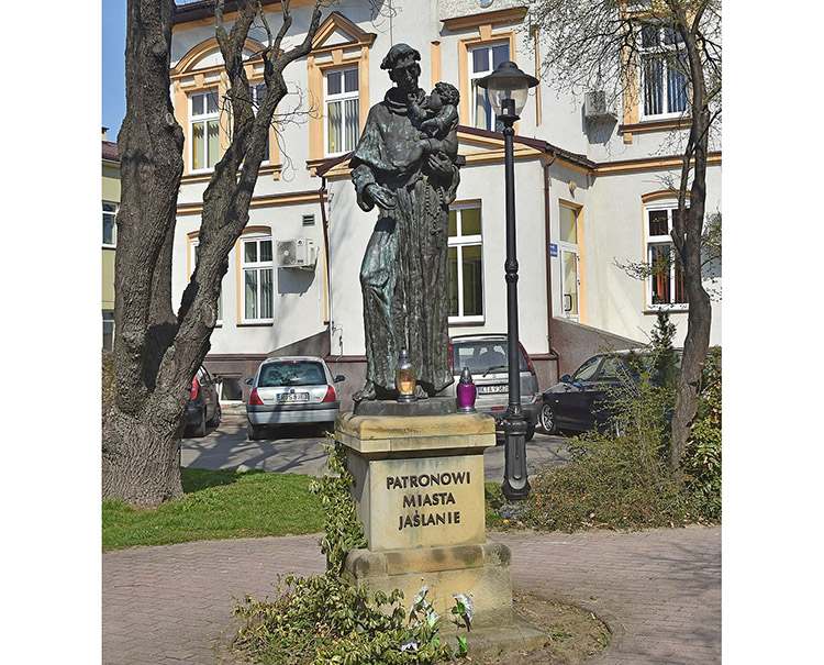 pomnik św. Antoniego w Jaśle
