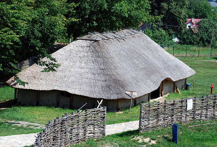 Nowa Słupia ciekawostki atrakcje Centrum Kulturowo Archeologiczne