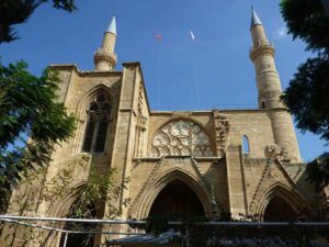 katedra św. Zofii Nikozja ciekawostki atrakcje zabytki