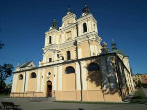 kościół Wniebowzięcia Opole Lubelskie ciekawostki atrakcje zabytki