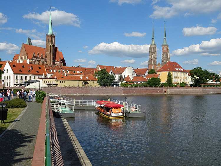 Wrocław wyspa Piasek Ostrów Tumski kościoły rzeka Odra