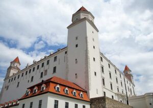 zamek Bratysława Słowacja ciekawostki atrakcje zabytki