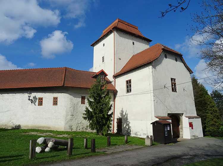 zamek Ostrawa ciekawostki atrakcje zabytki