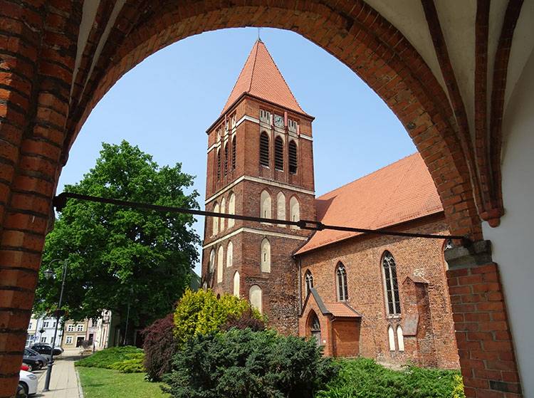 kościół św. Bartłomieja Pasłęk ciekawostki atrakcje zabytki