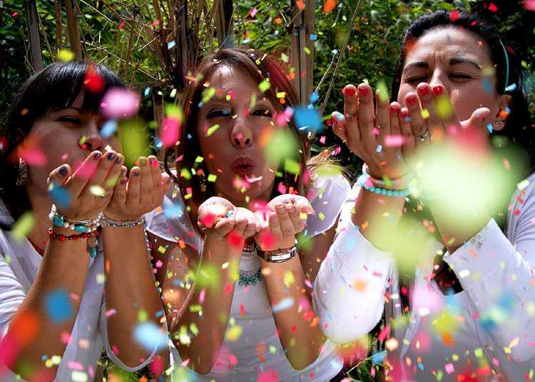 Znajdź znajomych na każdy wypad z tą innowacyjną aplikacją poznaj znajomych aplikacja envit ciekawostki