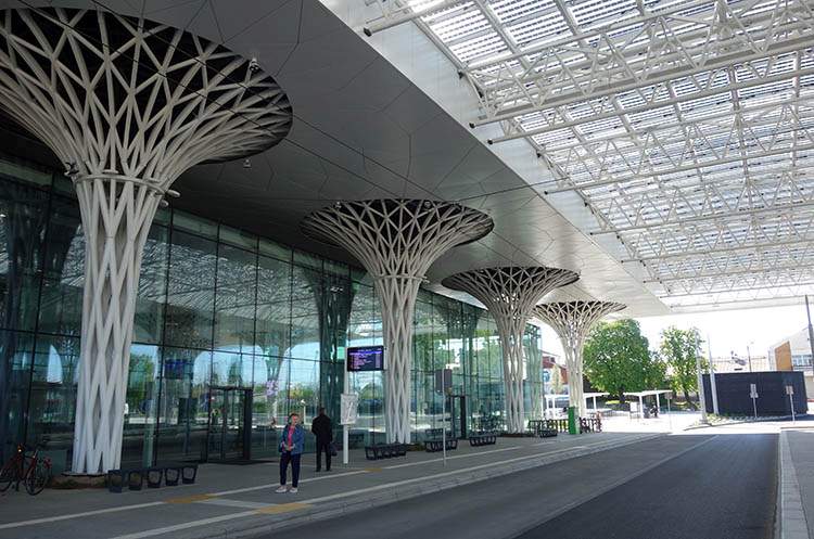 Lublin autobusowy Dworzec Metropolitalny ciekawostki