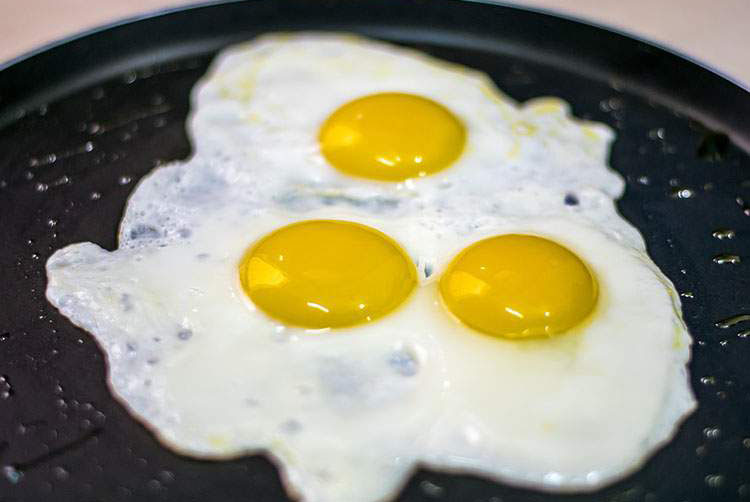 sennik sny o jajkach