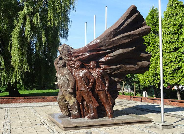 Pomnik Powstańców Śląskich Wodzisław Śląski ciekawostki atrakcje zabytki