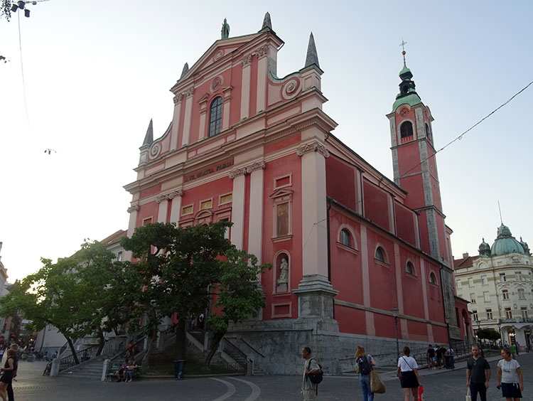 kościół franciszkanów Lublana atrakcje Słowenia zabytki