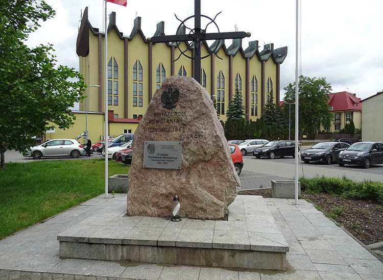 pomnik Powstania Styczniowego kościół Józefa Robotnika w Wołominie