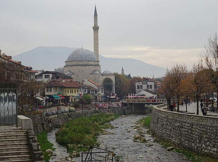 meczet Sinana Paszy meczety Kosowo zabytki islam rzeka Bistrica