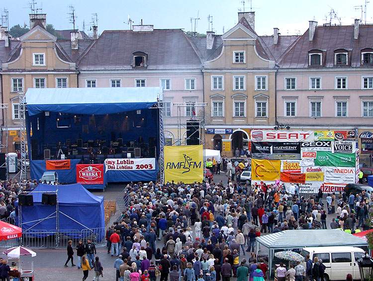 Plac Zebrań Ludowych Lublin Festiwal Sobowtórów 2003