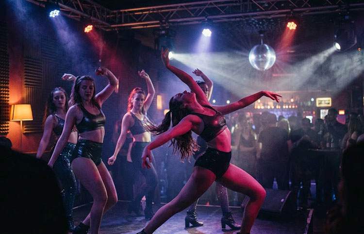 Skolim – teksty piosenek. Kim jest kobieta w jego twórczości? kobiety klub Skolim Konrad Skolimowski teksty piosenek