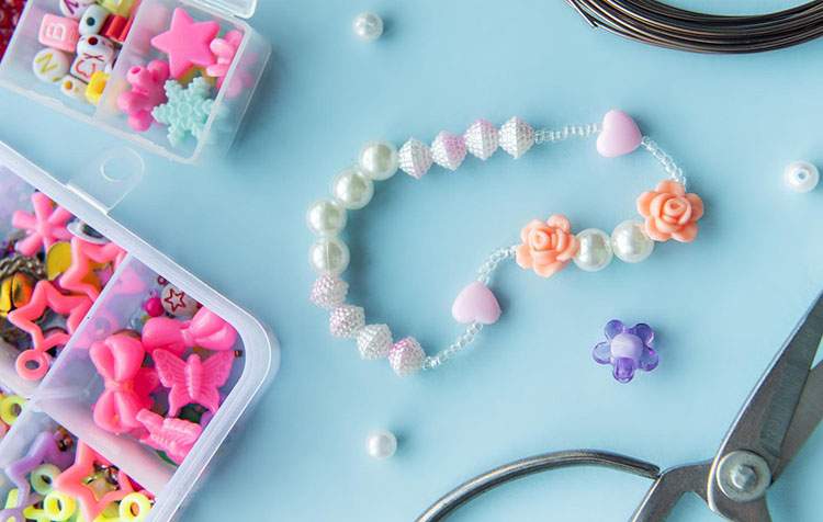 Koraliki do robienia bransoletek. Co kupić na początek? handmade koraliki do robienia bransoletek