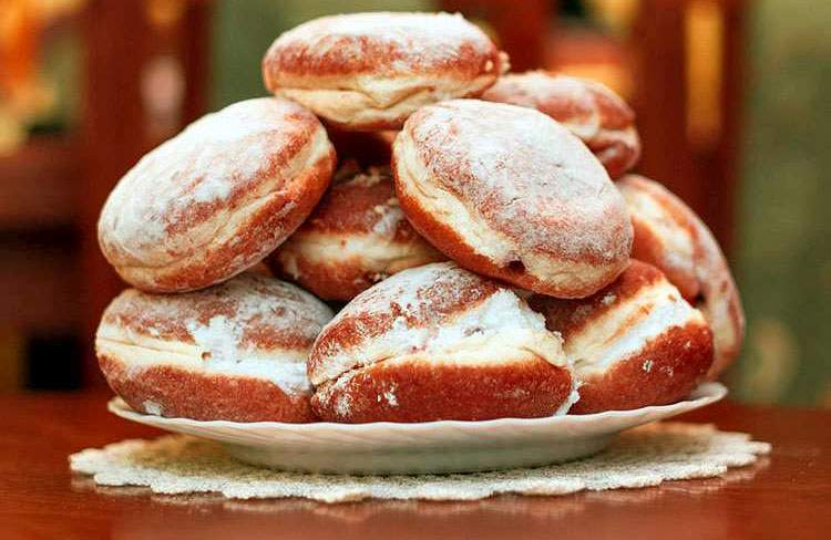 Pączek: Słodka ikona popkultury, rekordów Guinnessa i historycznych pomyłek + quiz pączki ciekawostki o pączkach